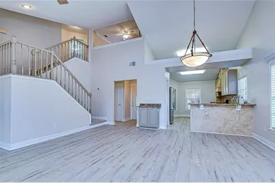 8756 Hampden Drive, Tampa, FL 33626 - Photo 3