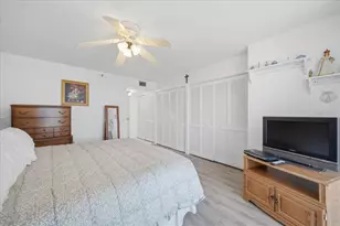 19111 Vista Bay Dr, Indian Shores, FL 33785 - Photo 19