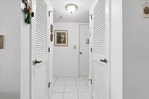 19111 Vista Bay Dr, Indian Shores, FL 33785 - Photo 17