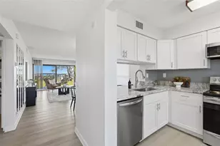 6291 Bahia Del Mar Cir, Saint Petersburg, FL 33715 - Photo 5
