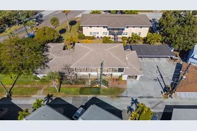 1121 Beach Drive NE, Saint Petersburg, FL 33701 - Photo 17