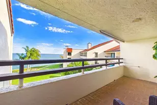 121 1st St E, Tierra Verde, FL 33715 - Photo 31