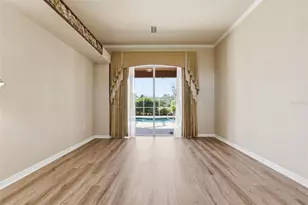 915 Vista Verde Ln, Sun City Center, FL 33573 - Photo 5