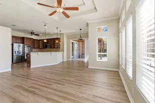 915 Vista Verde Ln, Ruskin, FL 33573 - Photo 11