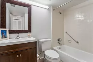 2522 Pine Ridge Way S, Palm Harbor, FL 34684 - Photo 23