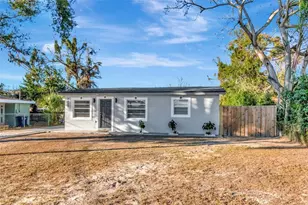 2906 E 97th Ave, Tampa, FL 33612 - Photo 3