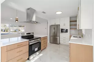 540 Milwaukee Ave, Dunedin, FL 34698 - Photo 9