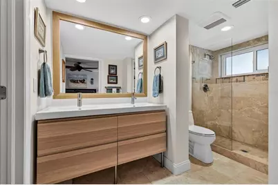 1671 Watermark Circle NE, Saint Petersburg, FL 33702 - Photo 33