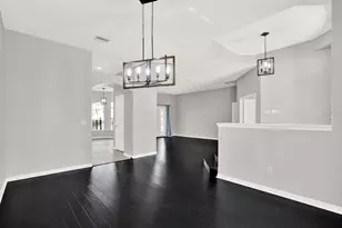 704 Fayette Pl, Lutz, FL 33549 - Photo 5