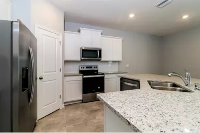 31209 Mango Fade Way, San Antonio, FL 33576 - Photo 3