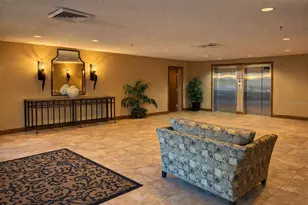 2333 Feather Sound Dr, Clearwater, FL 33762 - Photo 3