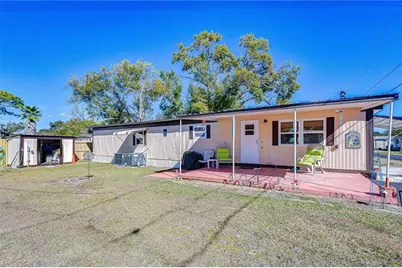 39107 Hillcrest Drive, Zephyrhills, FL 33542 - Photo 3