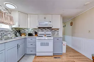 39107 Hillcrest Dr, Zephyrhills, FL 33542 - Photo 39