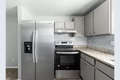 4220 E Powhatan Avenue, Tampa, FL 33610 - Photo 13