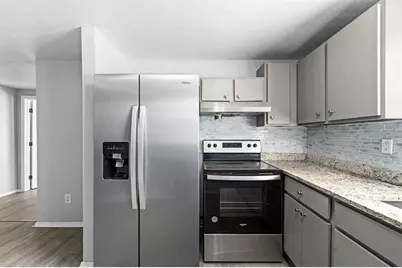 4220 E Powhatan Avenue, Tampa, FL 33610 - Photo 15