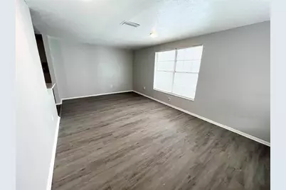 4220 E Powhatan Avenue, Tampa, FL 33610 - Photo 5