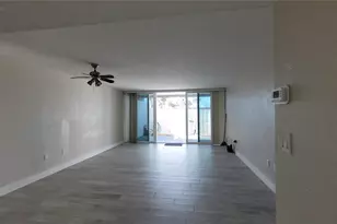 500 Treasure Island Causeway, Treasure Island, FL 33706 - Photo 23