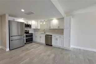 500 Treasure Island Causeway, Treasure Island, FL 33706 - Photo 31