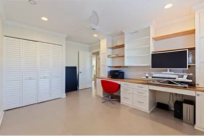 1481 49th Avenue NE, Saint Petersburg, FL 33703 - Photo 17