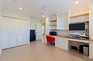 1481 49th Ave NE, Saint Petersburg, FL 33703 - Photo 17