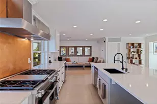 1481 49th Ave NE, Saint Petersburg, FL 33703 - Photo 9