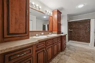 37519 Corey Lewis Ave, Zephyrhills, FL 33541 - Photo 31