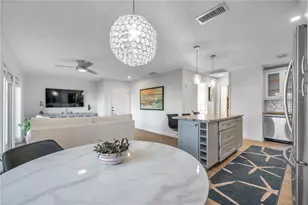 4728 Beach Dr SE, Saint Petersburg, FL 33705 - Photo 9