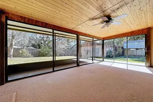 18519 Barton Dr, Lutz, FL 33549 - Photo 19