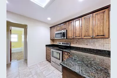 18519 Barton Drive, Lutz, FL 33549 - Photo 13