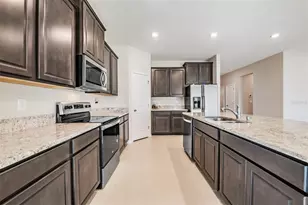 10653 Tally Fawn Loop, San Antonio, FL 33576 - Photo 13