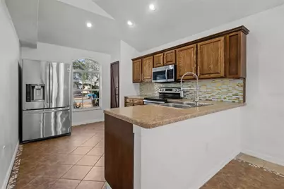 12828 Kings Lake Drive, Gibsonton, FL 33534 - Photo 7