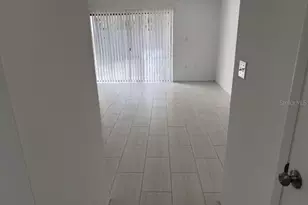 926 Sunridge Dr, Sarasota, FL 34234 - Photo 5