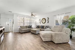 17320 Blooming Fields Dr, Land O Lakes, FL 34638 - Photo 7