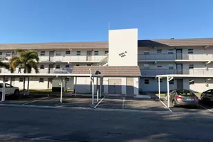 9815 47th Ave N, Saint Petersburg, FL 33708 - Photo 1