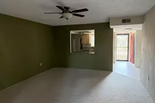 9815 47th Ave N, Saint Petersburg, FL 33708 - Photo 5