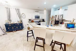 1110 Seminole Sky Dr, Ruskin, FL 33570 - Photo 5