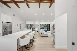 2846 Pinellas Point Dr S, Saint Petersburg, FL 33712 - Photo 15