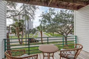 320 Island Way, Clearwater Beach, FL 33767 - Photo 37