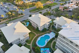 1000 N Shore Dr NE, Saint Petersburg, FL 33701 - Photo 5