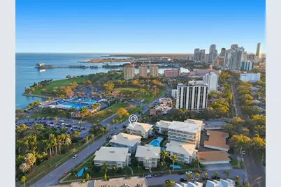 1000 N Shore Drive NE #2, Saint Petersburg, FL 33701 - Photo 1