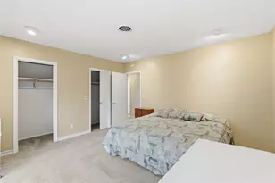 1000 N Shore Dr NE, Saint Petersburg, FL 33701 - Photo 25