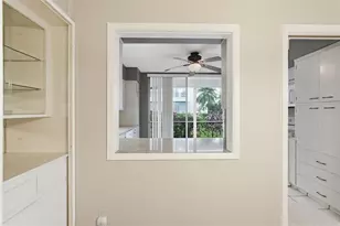 1000 N Shore Dr NE, Saint Petersburg, FL 33701 - Photo 15