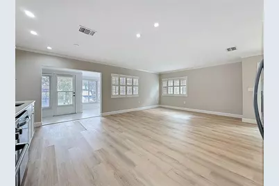 6747 Cape Hatteras Way NE #4, Saint Petersburg, FL 33702 - Photo 13