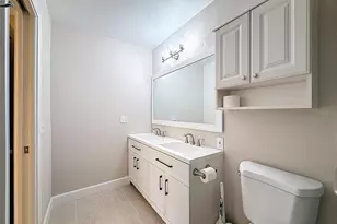 6747 Cape Hatteras Way NE, Saint Petersburg, FL 33702 - Photo 21