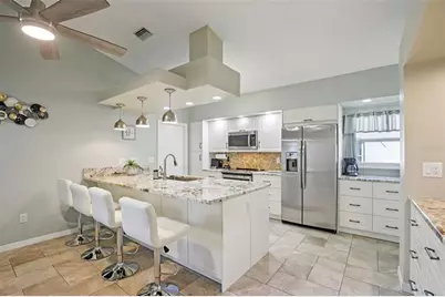 1613 E Del Webb Boulevard, Sun City Center, FL 33573 - Photo 9