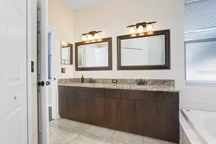 8924 Metheny Cir, Tampa, FL 33615 - Photo 17