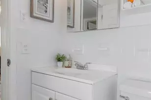 676 Orangewood Dr, Dunedin, FL 34698 - Photo 13