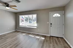 [Address not provided], Tarpon Springs, FL 34689 - Photo 3