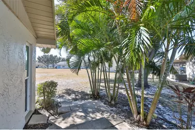 1906 Canterbury Lane #16, Sun City Center, FL 33573 - Photo 13