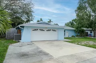 8918 134th St, Seminole, FL 33776 - Photo 3